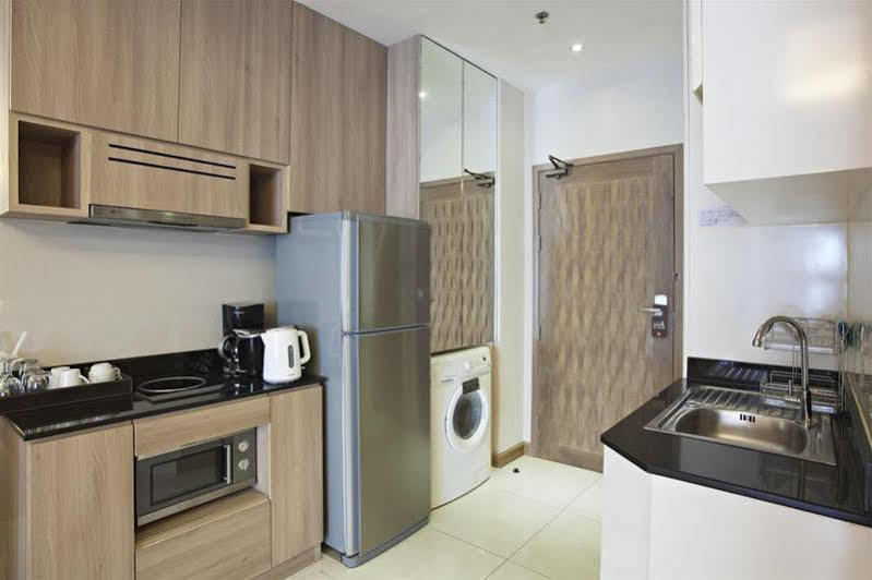 V Residence Serviced Apartment Bangkok Zewnętrze zdjęcie