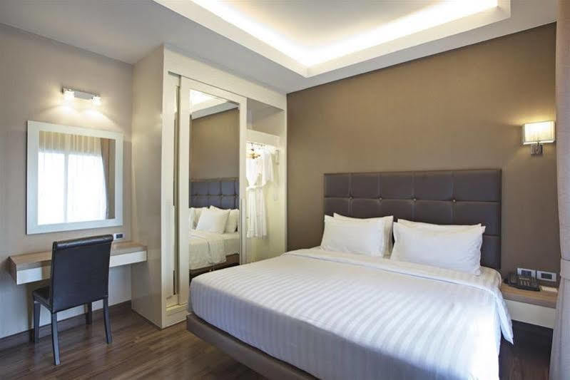V Residence Serviced Apartment Bangkok Zewnętrze zdjęcie